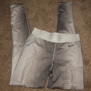Nike Pro leggings